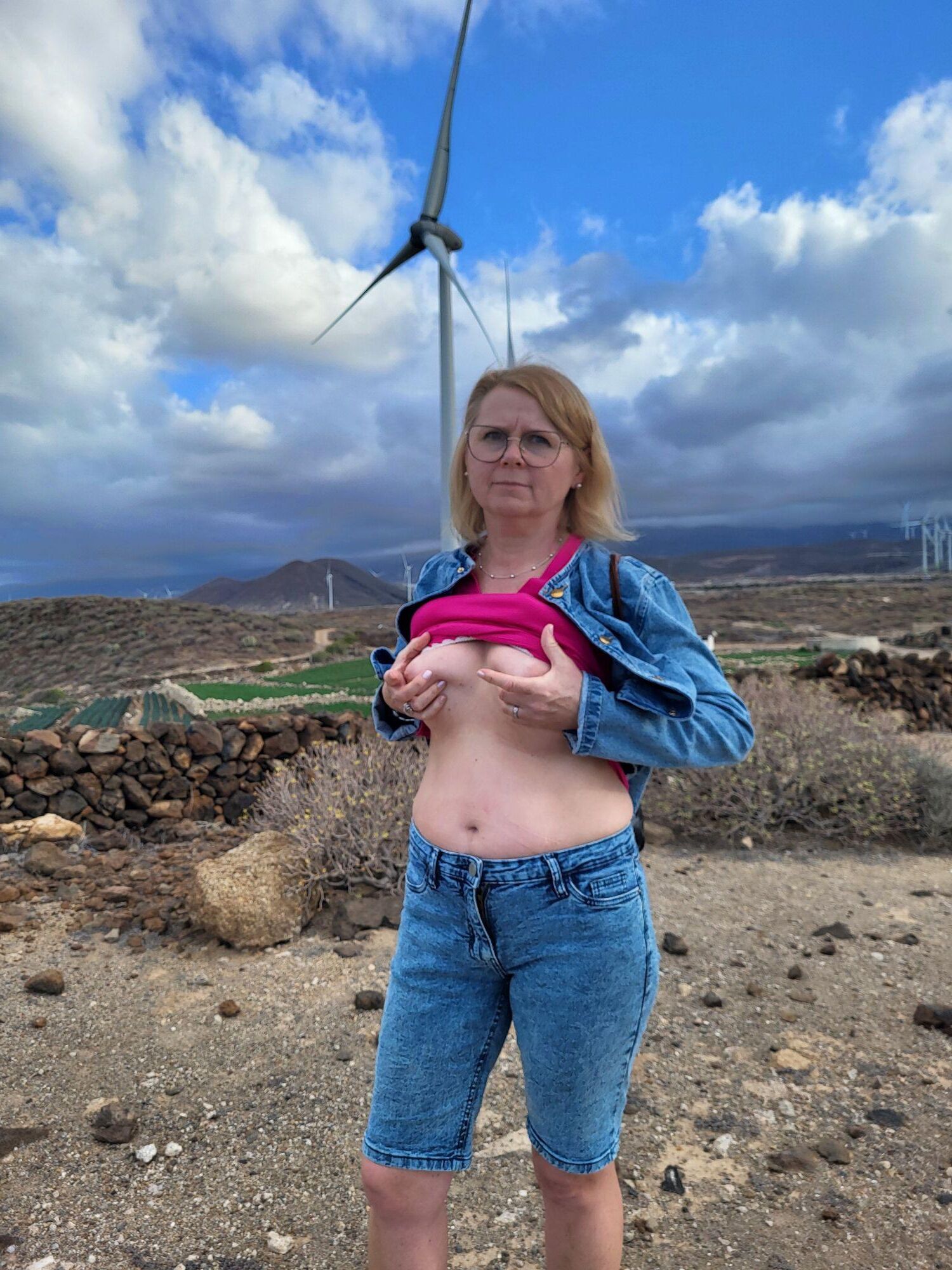 mature Ewa on off