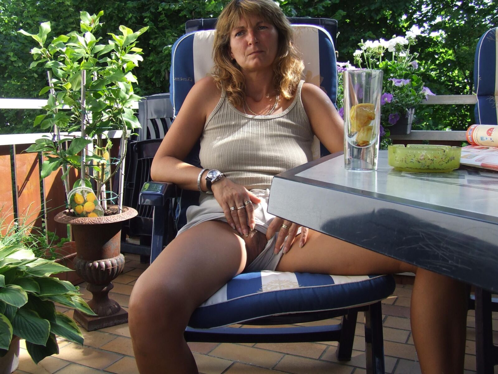 SLUTTY FRENCH MILF