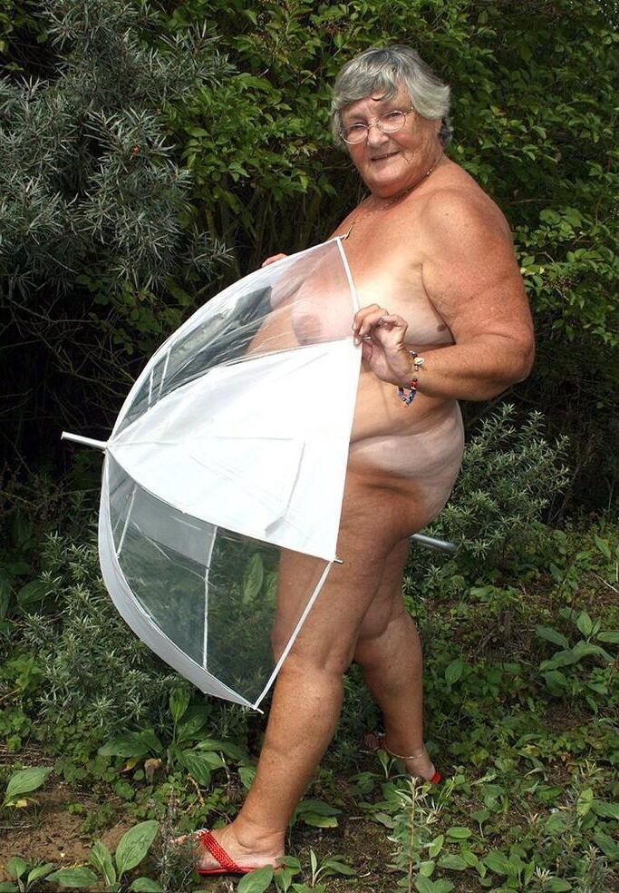 Mamie Grosse Truie Se Ballade En Campagne