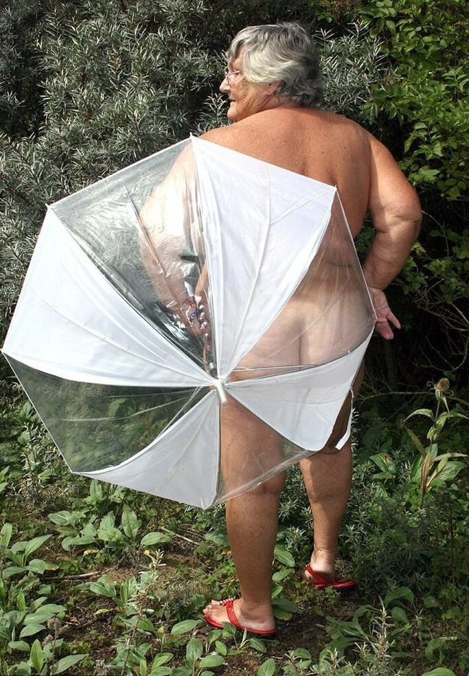 Mamie Grosse Truie Se Ballade En Campagne