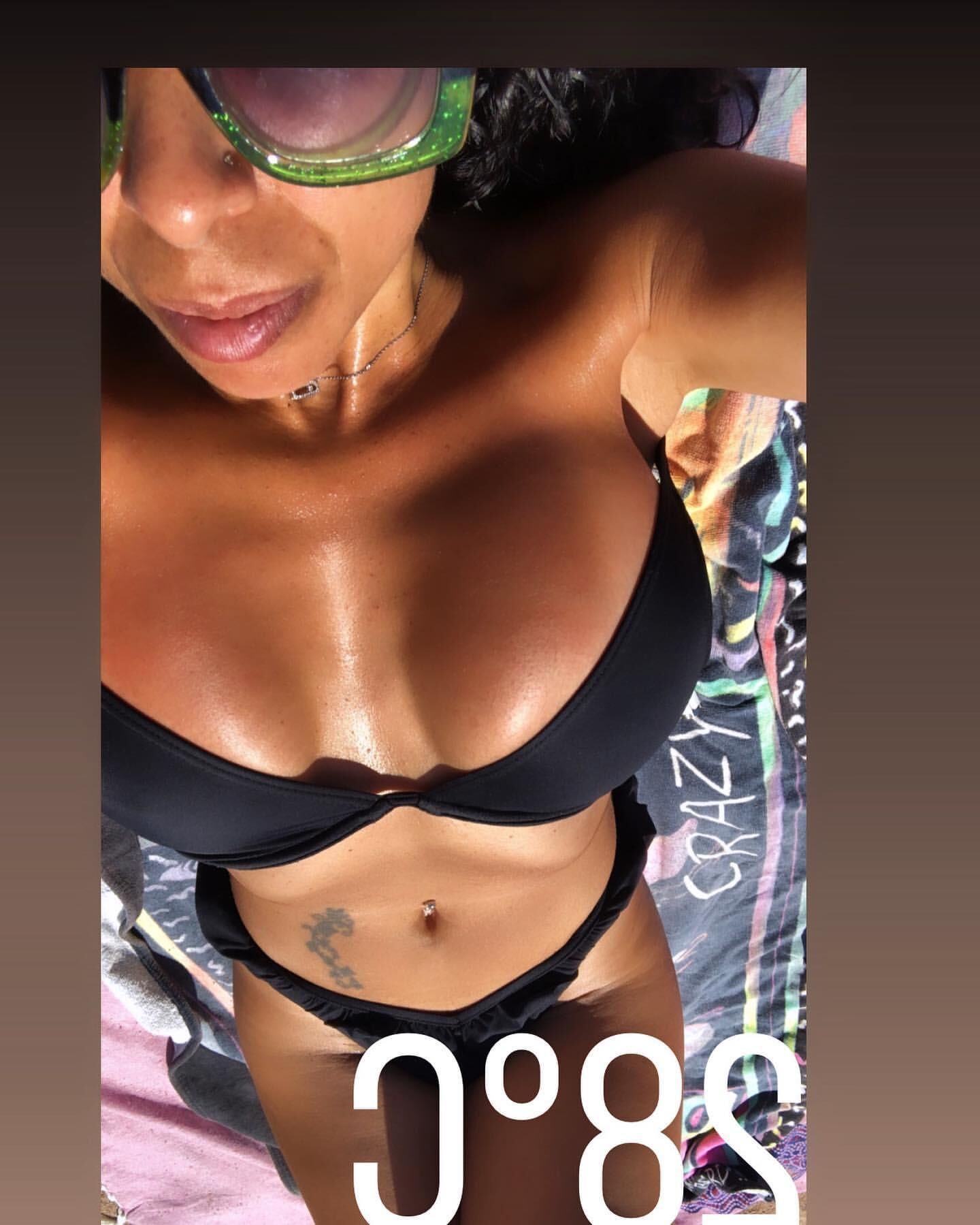 Sofia French MILF enorme mamas nibards de folie