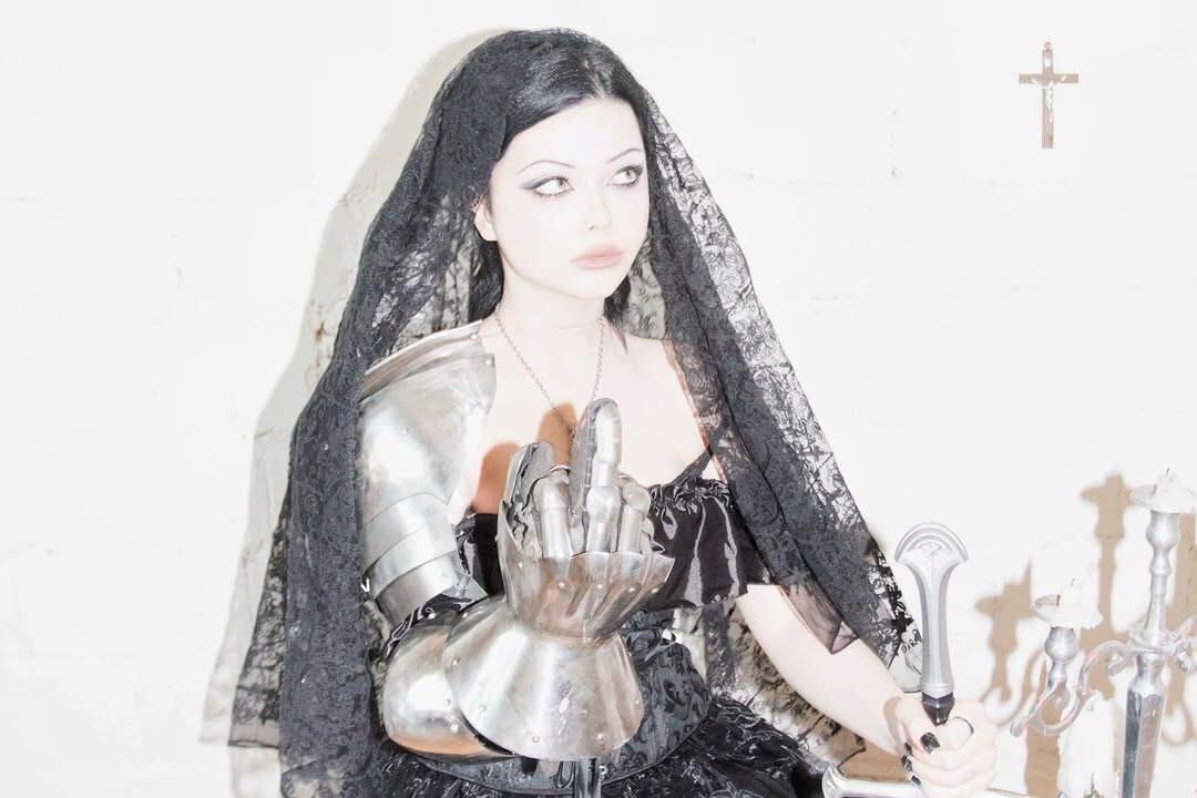 Angela | 