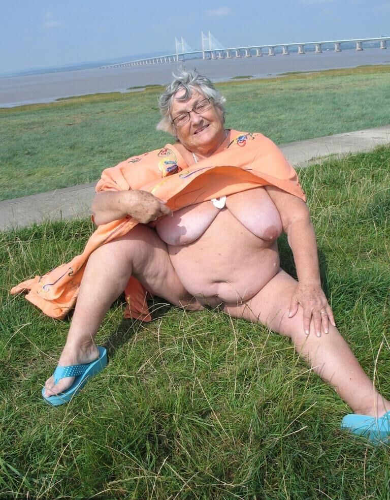 Mamie Grosse Truie Aime L'IME de la Mer