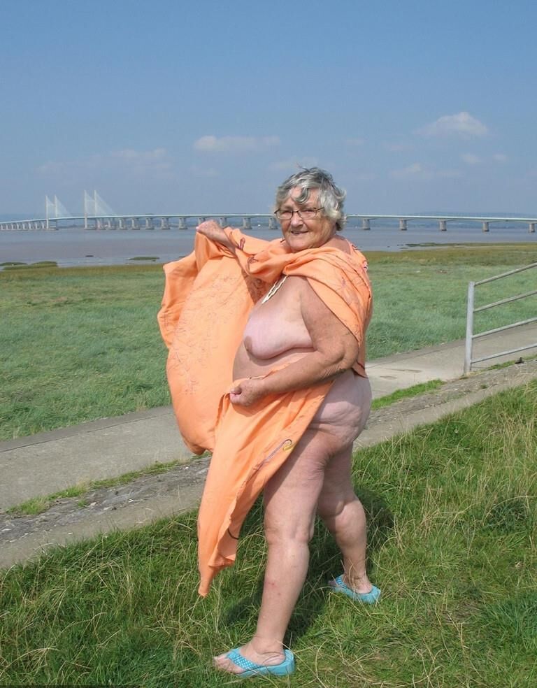 Mamie Grosse Truie Aime L'IME de la Mer