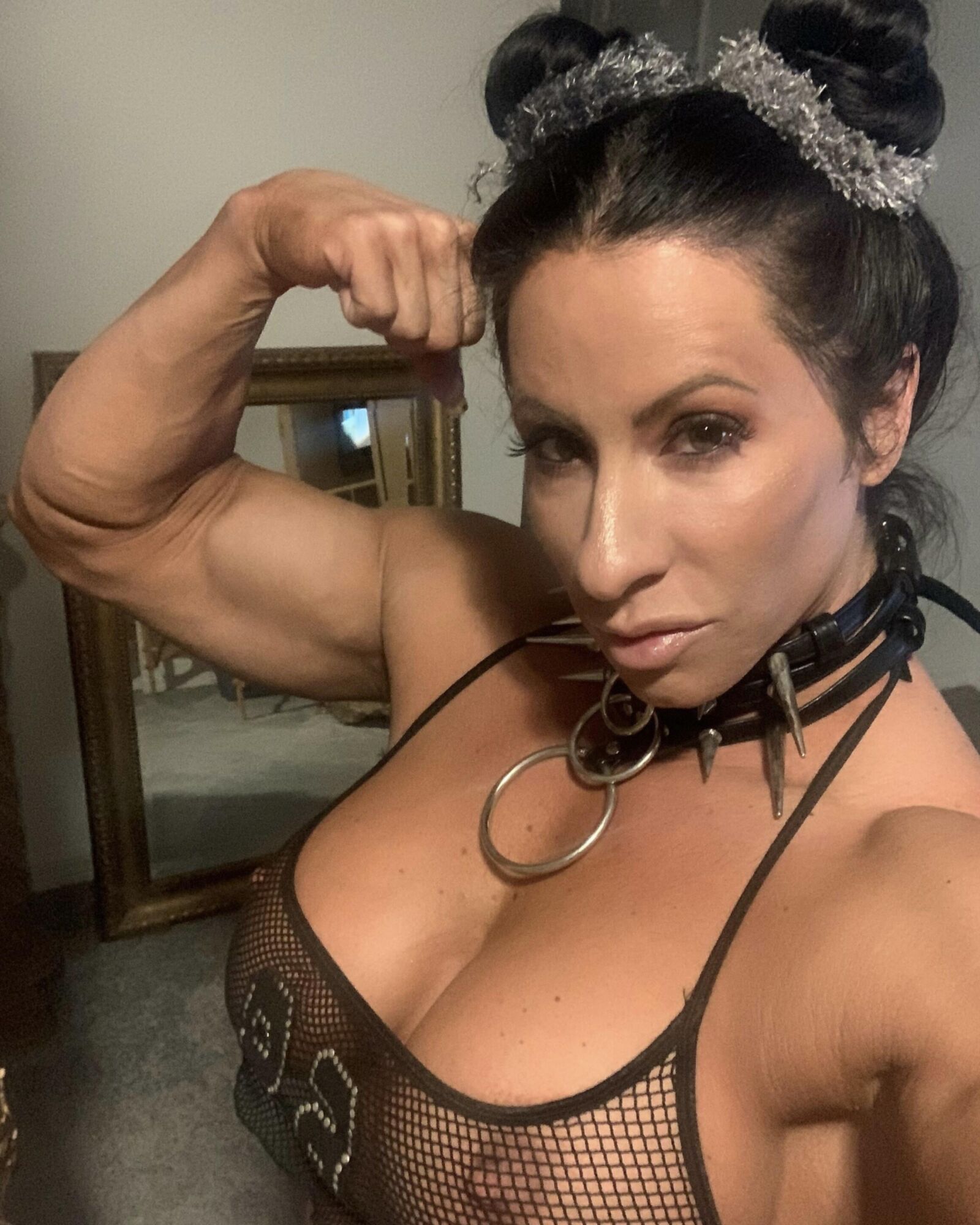 Massive FBB Milf 