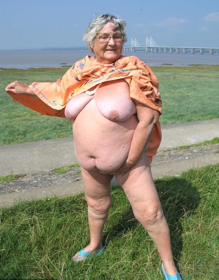 Mamie Grosse Truie Aime L'IME de la Mer