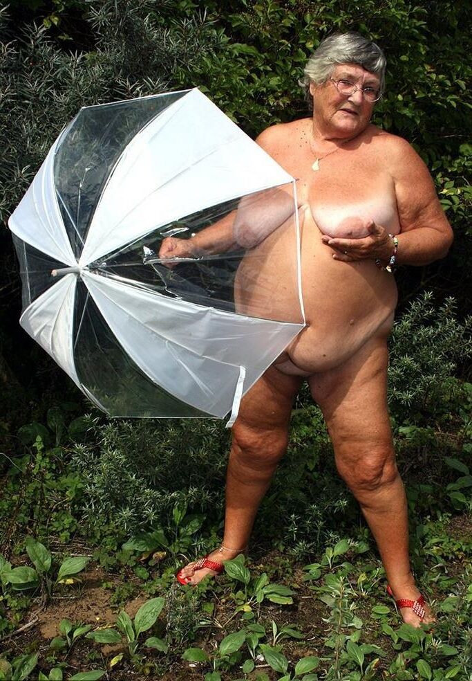 Mamie Grosse Truie Se Ballade En Campagne