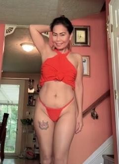 HOT PINAY MILFS ELMA AND CARMELA