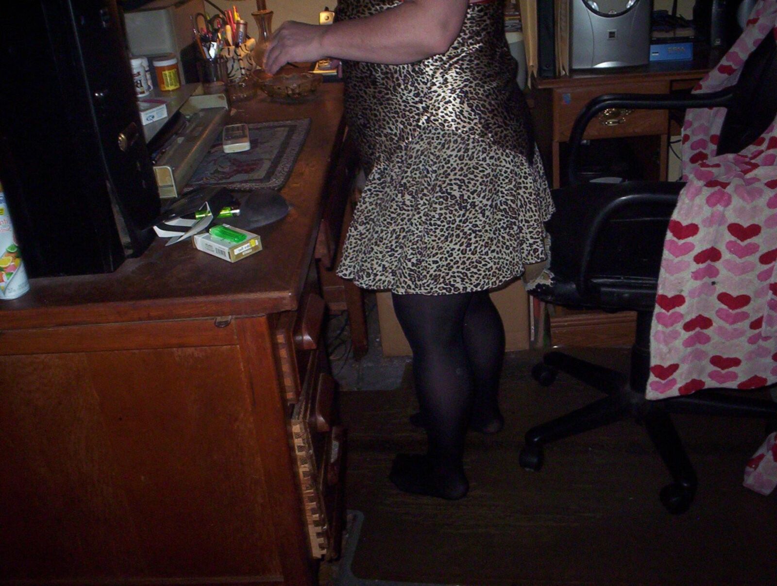 Shawnee playing in black tights 