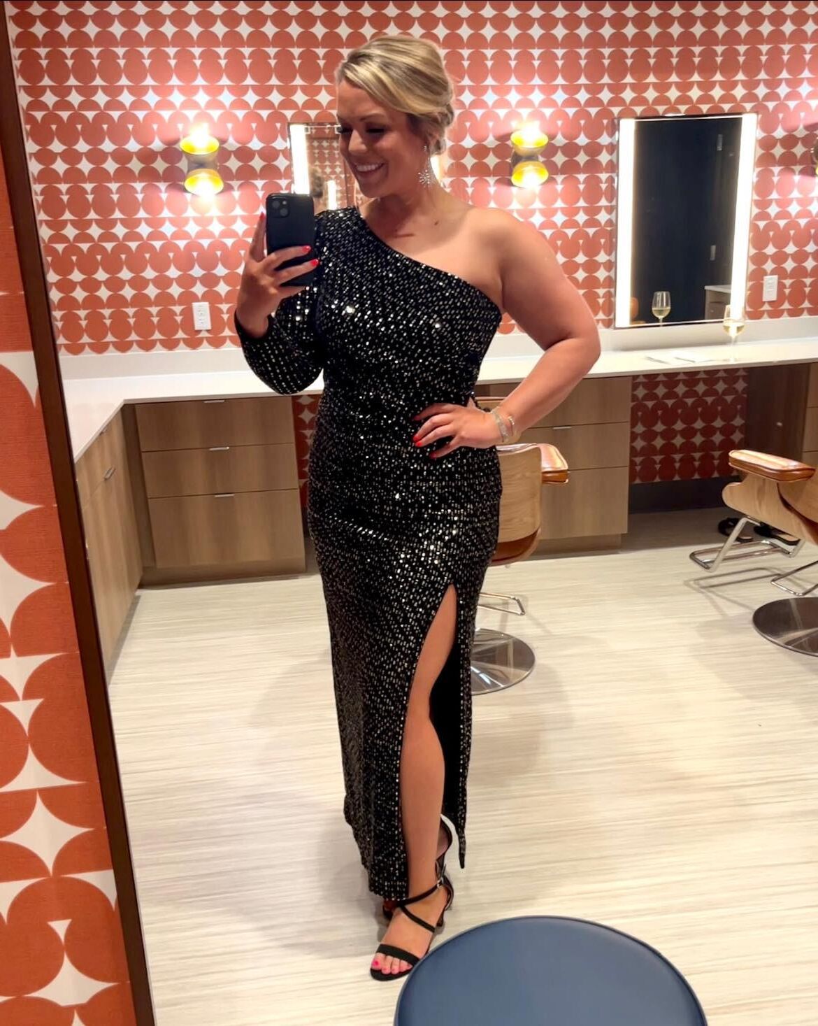 Thicc Pawg Meteorologist Kristin Currie