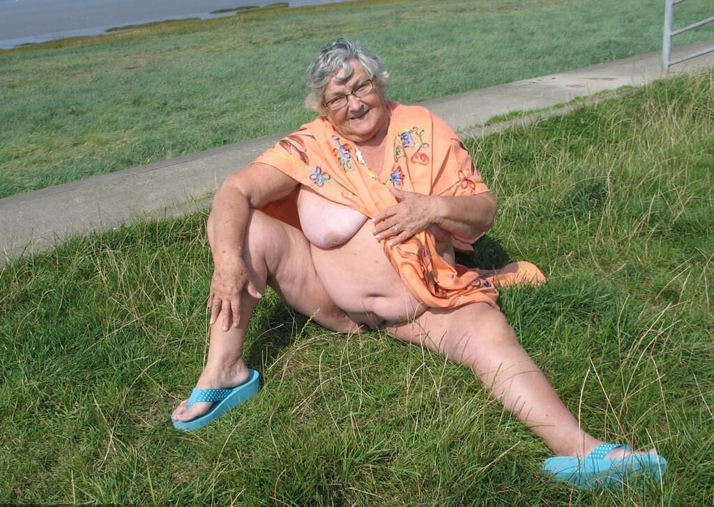 Mamie Grosse Truie Aime L'IME de la Mer