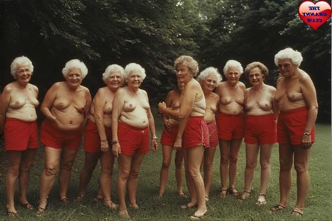 Grannies Day Out в красном
