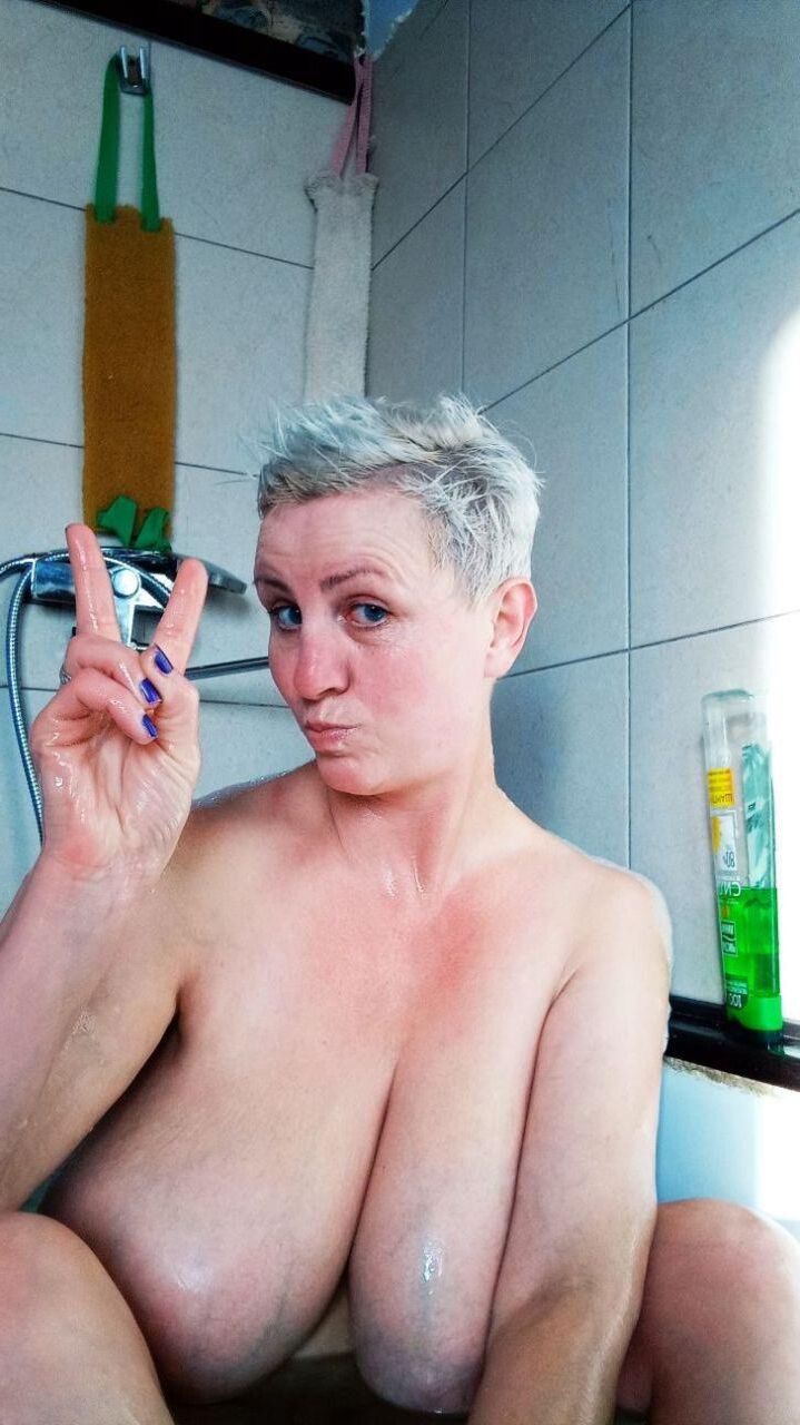 Busty mature Valentina from Omsk in Russia