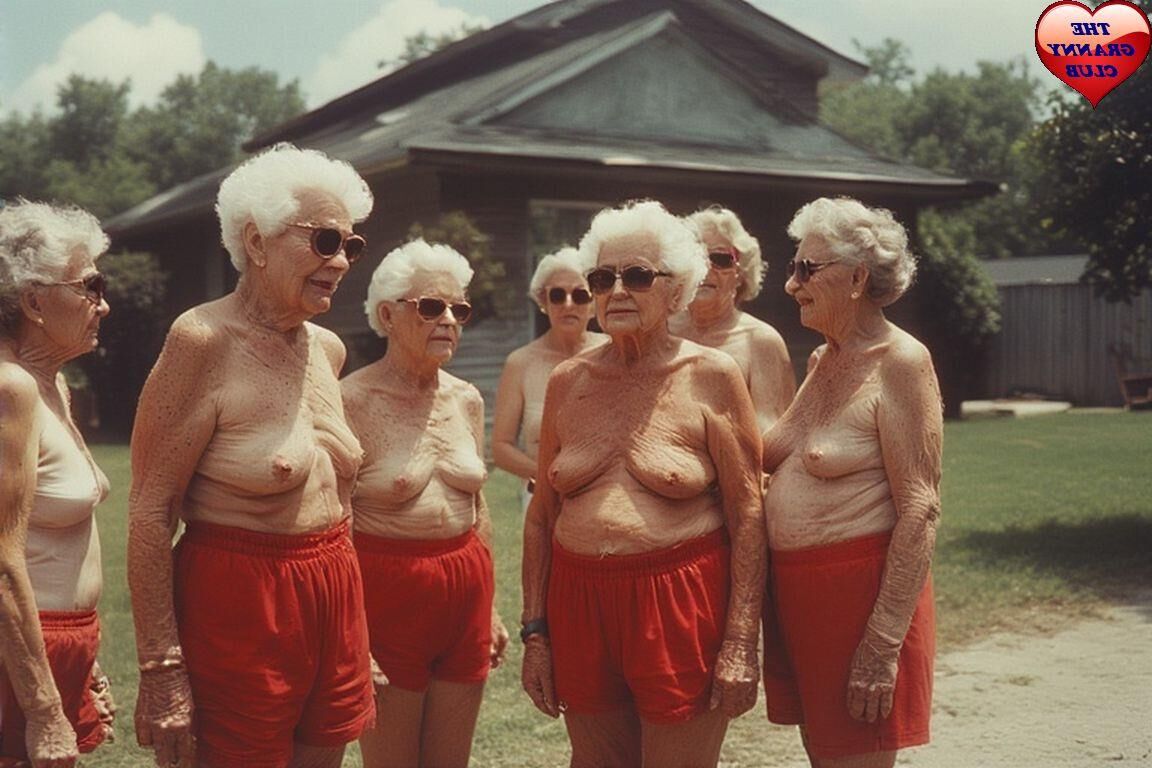 Grannies Day Out в красном