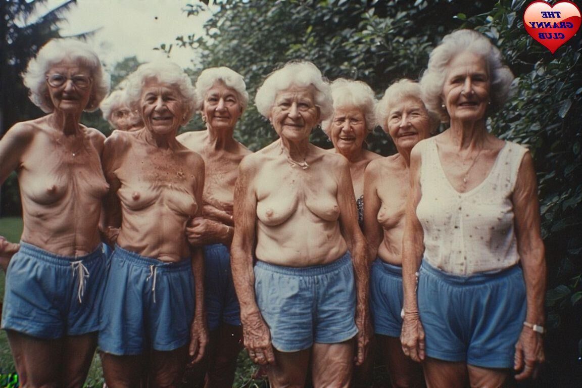 Grannies Day Out в синем