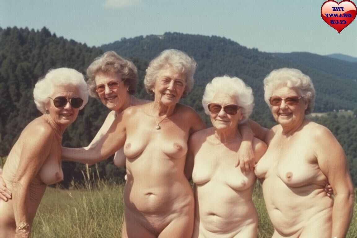 Grannies Fun Gay Out