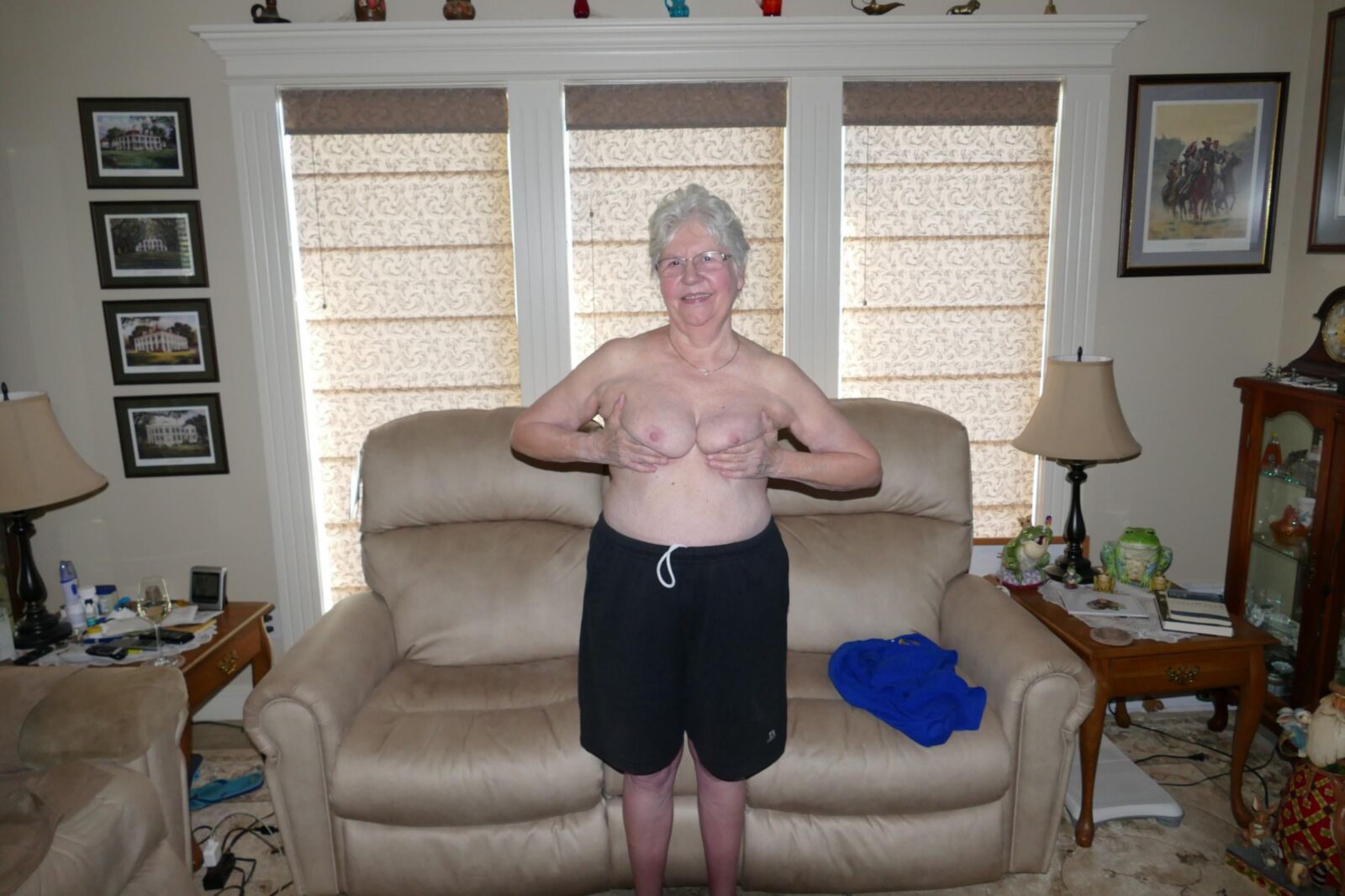 Mary Mathis gets naked.