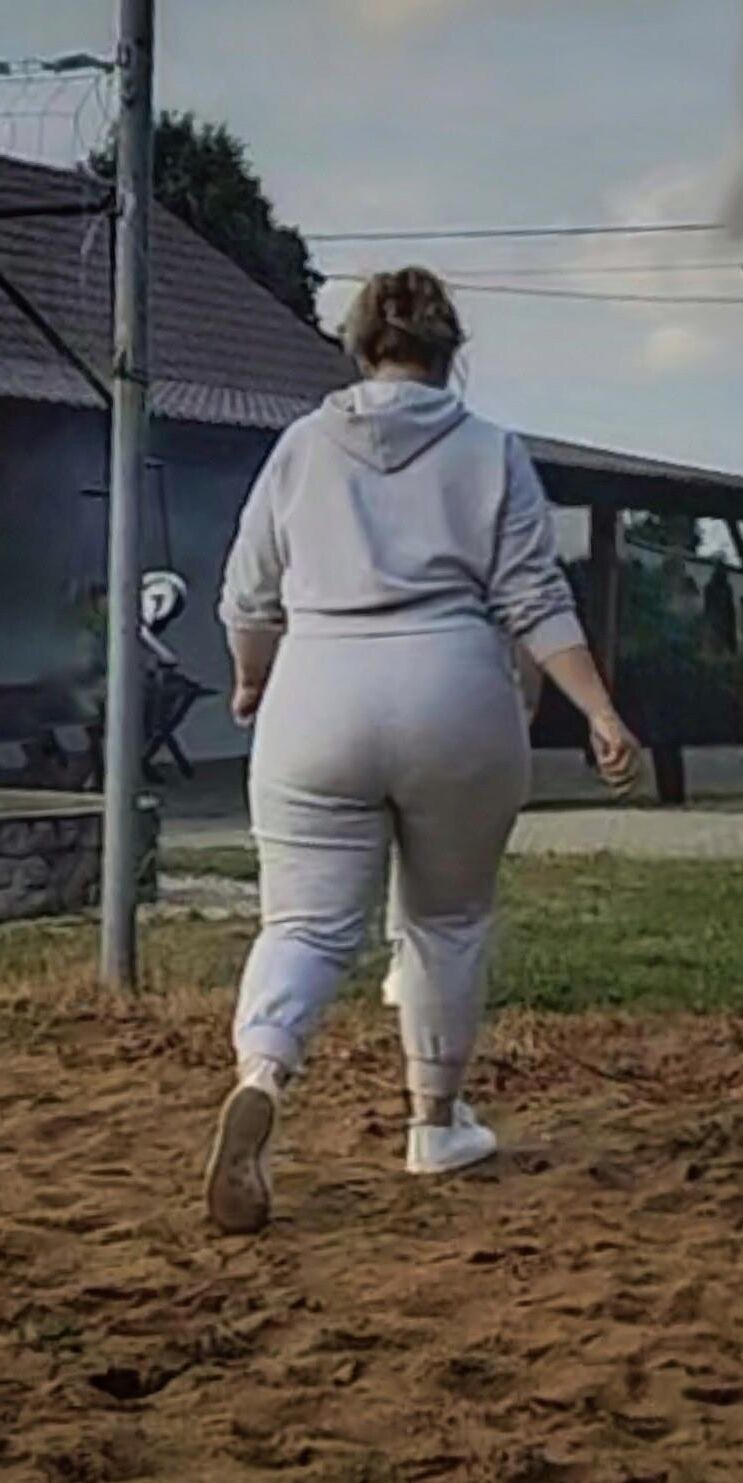 Partido Milf polonês incrível antes do conjunto de gangbang