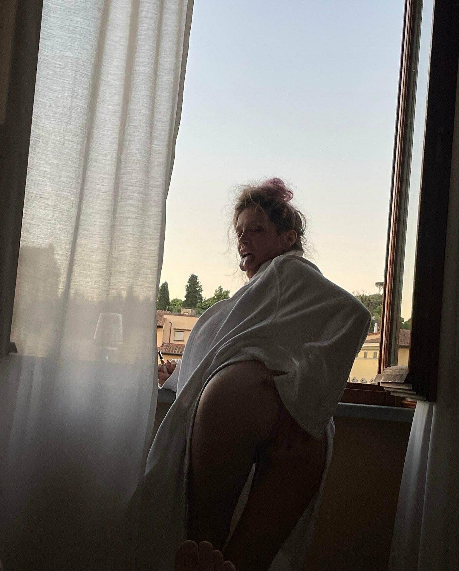 Тония
