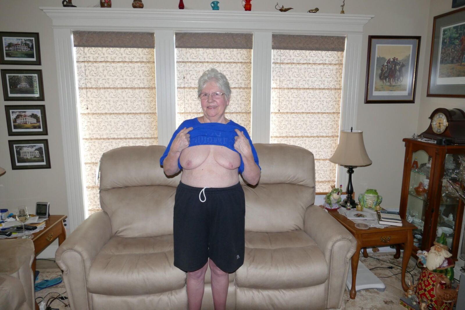 Mary Mathis gets naked.