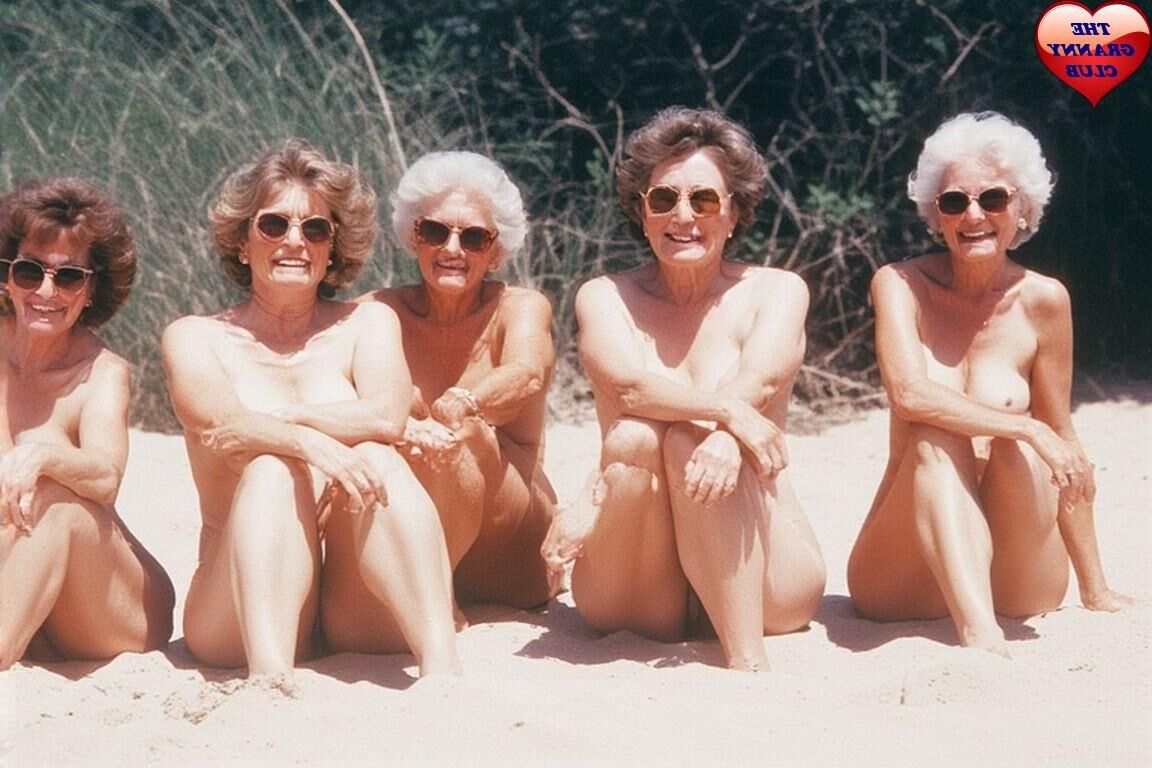 Grannies Fun Gay Out