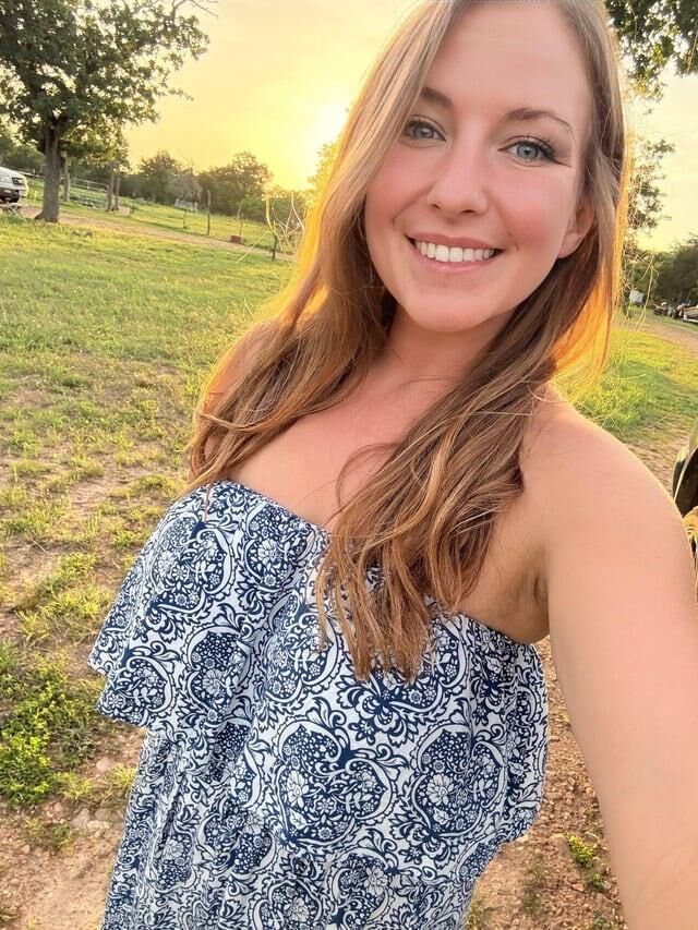 This Stacked Country Mommy