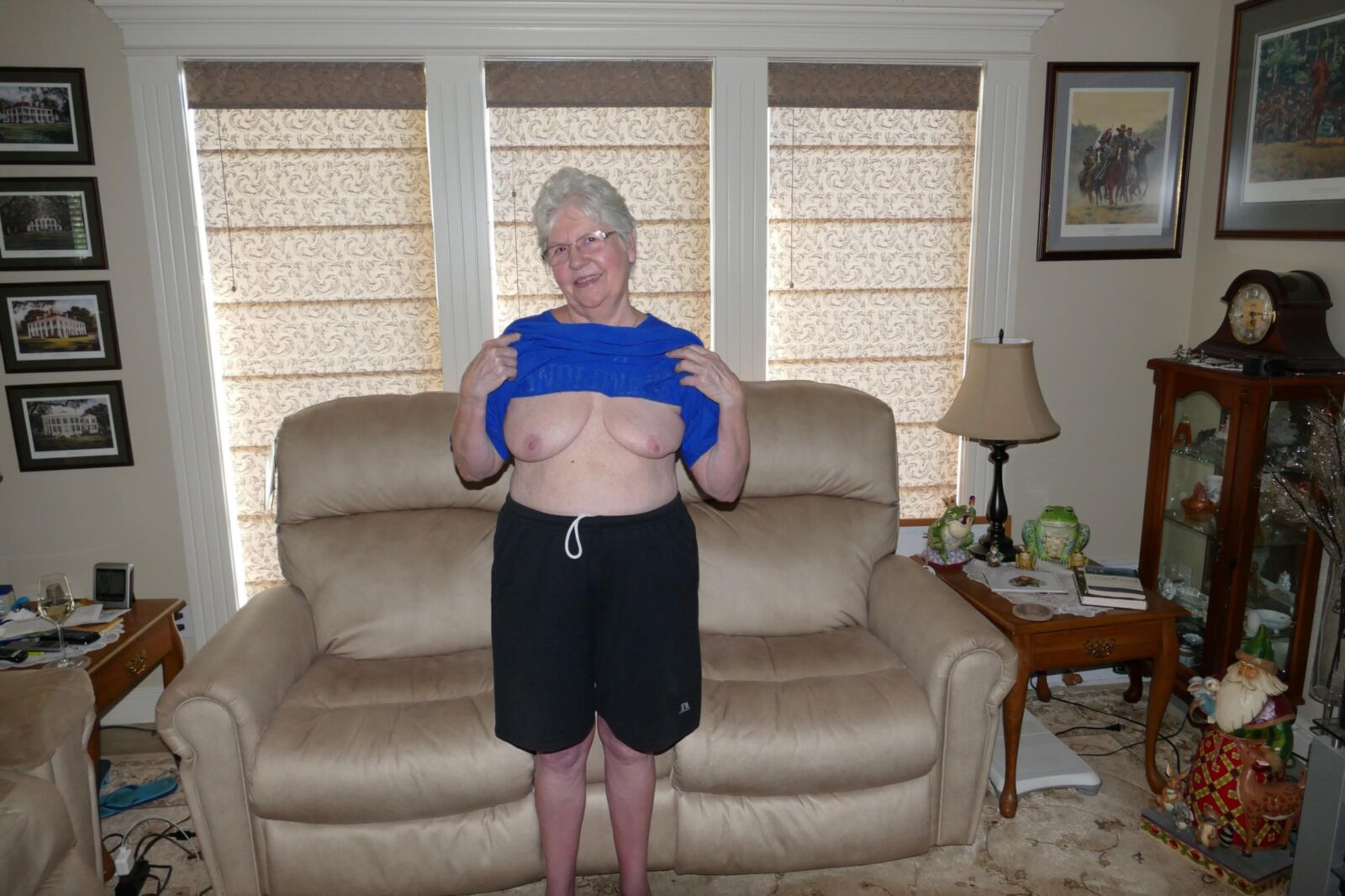 Mary Mathis gets naked.