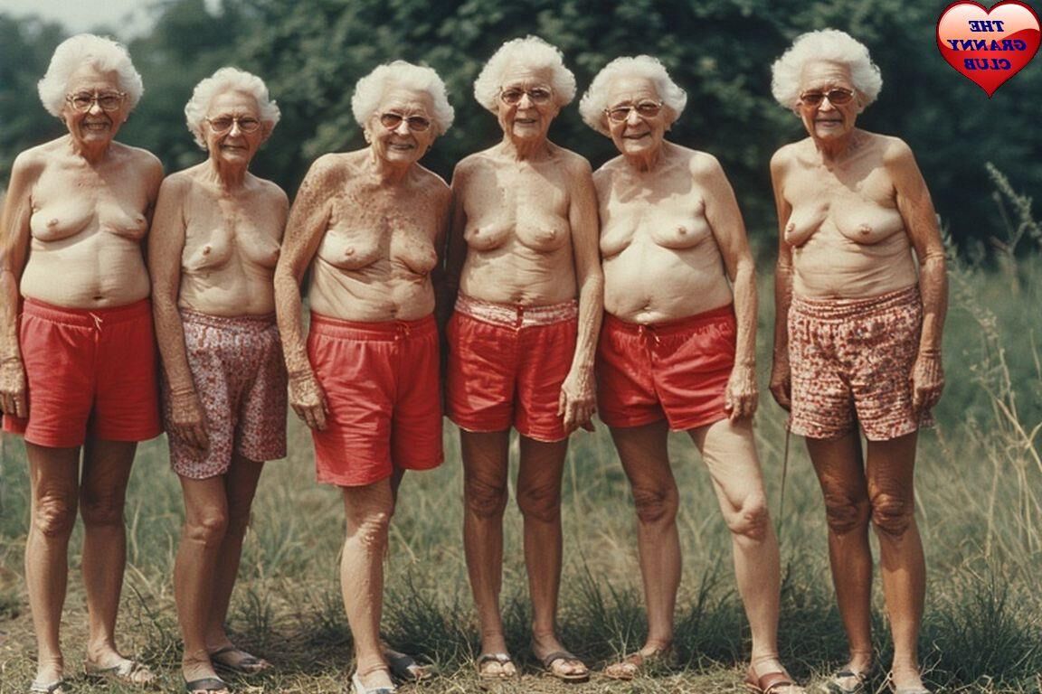 Grannies Day Out в красном