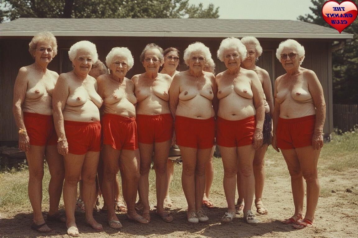 Grannies Day Out в красном