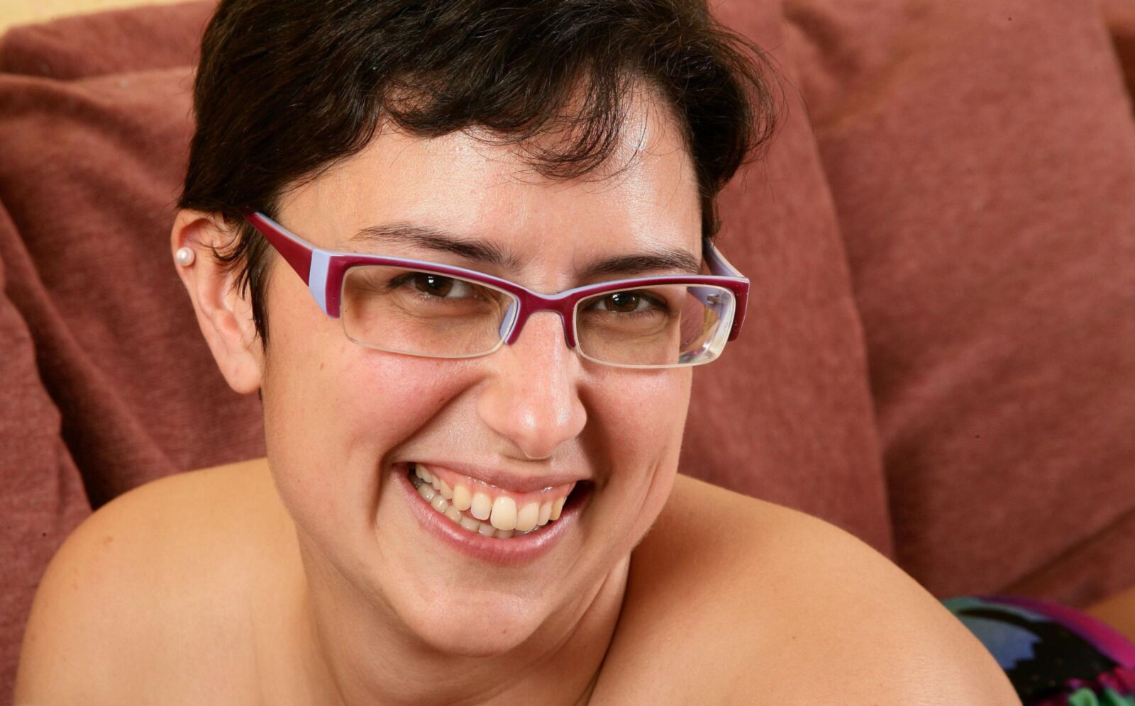 Cora: Horny In Her Bikini
