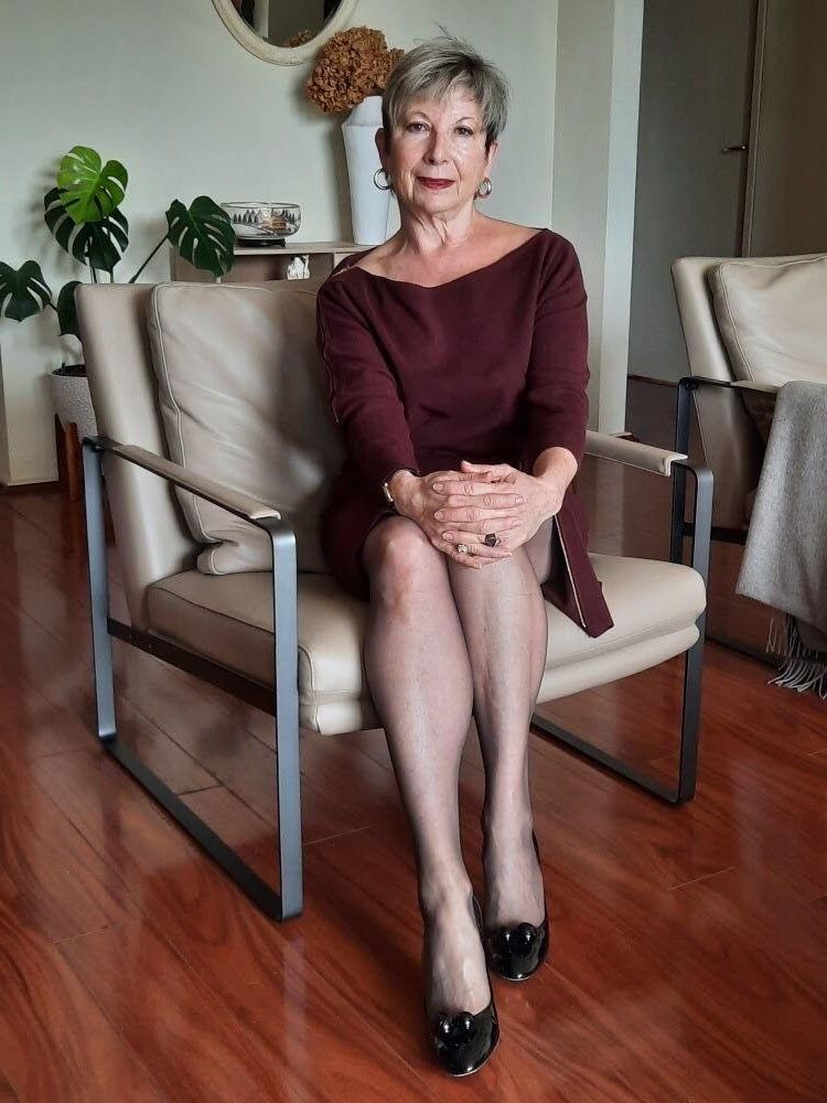 I always thought mom had nice legs 
