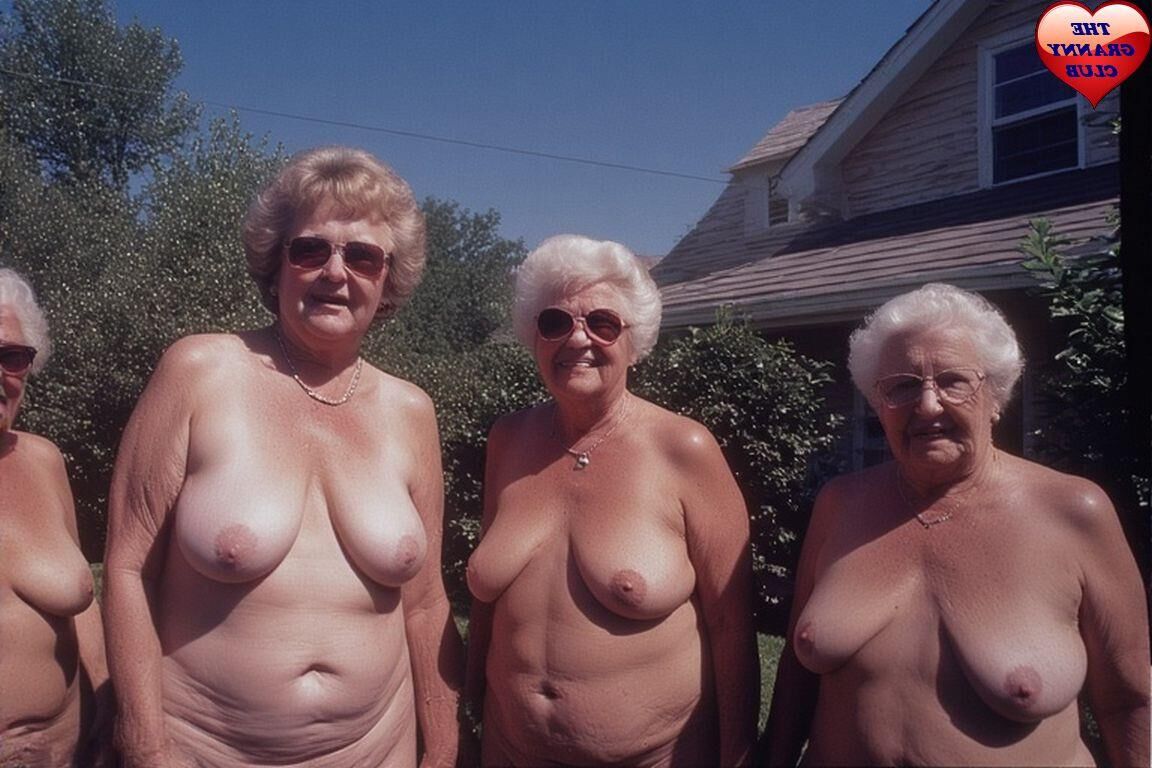 Grannies Fun Gay Out