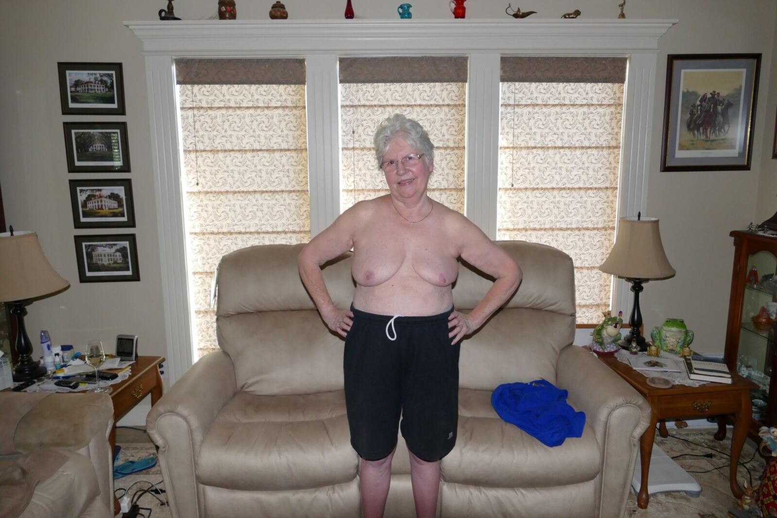 Mary Mathis gets naked.
