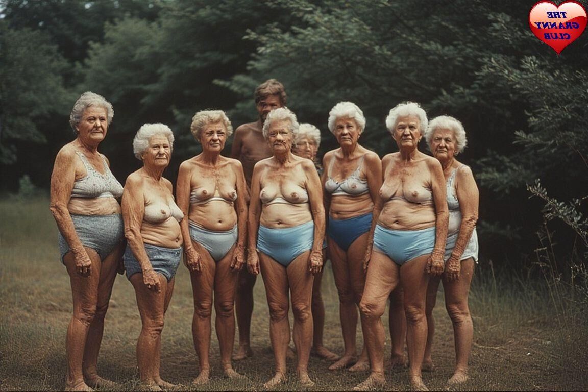 Grannies Day Out в синем