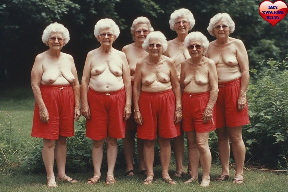 Grannies Day Out в красном