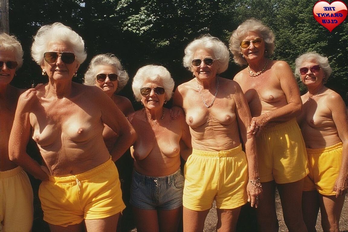 Grannies Day Out в желтом