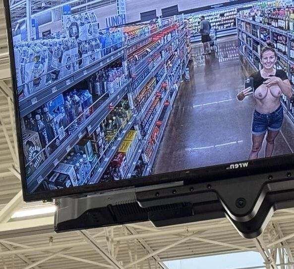This Stacked Country Mommy