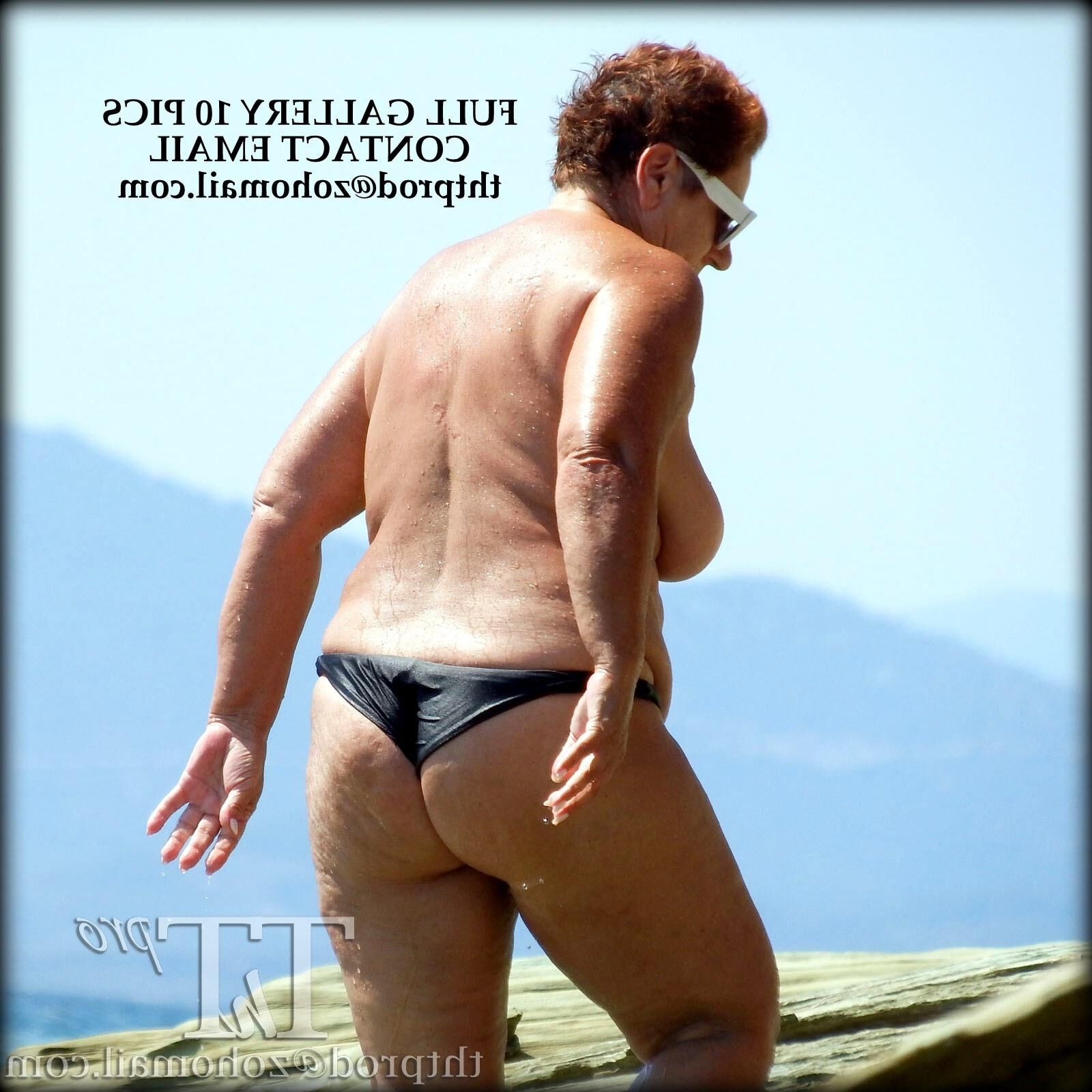 Mature and Granny Nudes