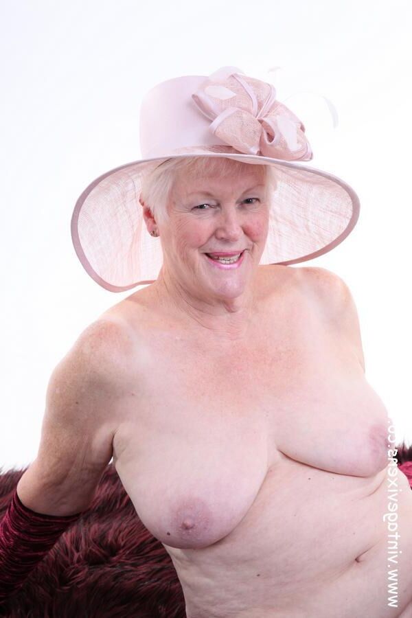 Vietas sexys con lápiz labial rosa