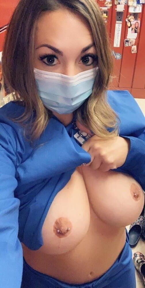 仮面の女