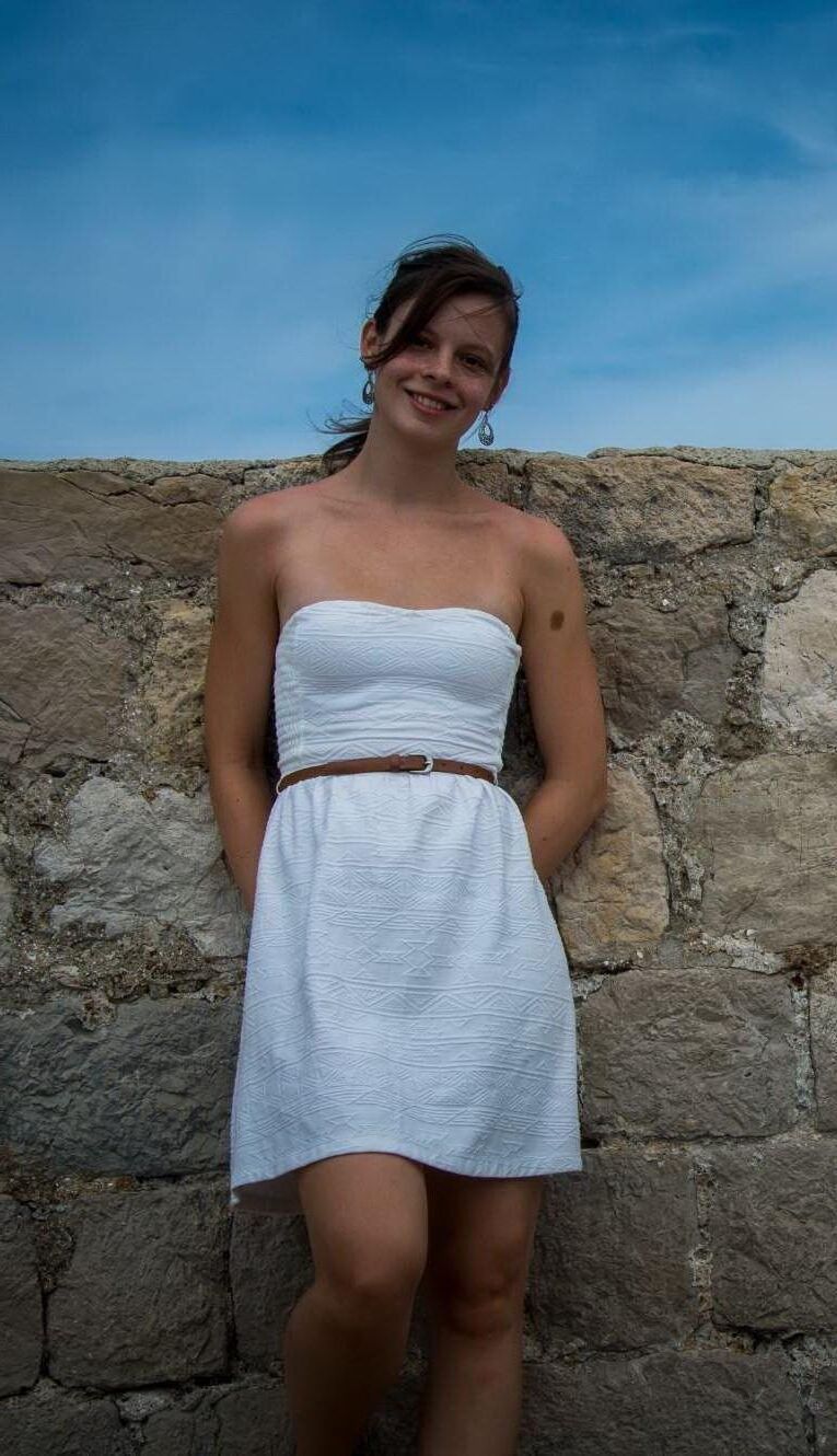 Wählen Sie die MILF oder den Teenager?