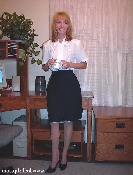 SG Белая блузка, черная юбка, белая полная скольжение в офисе