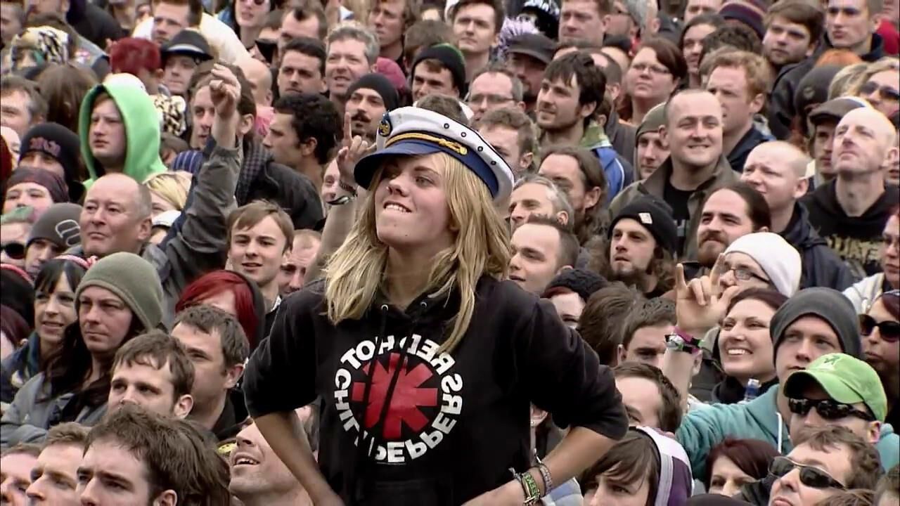 Titten blinken bei Konzerten (WTF)