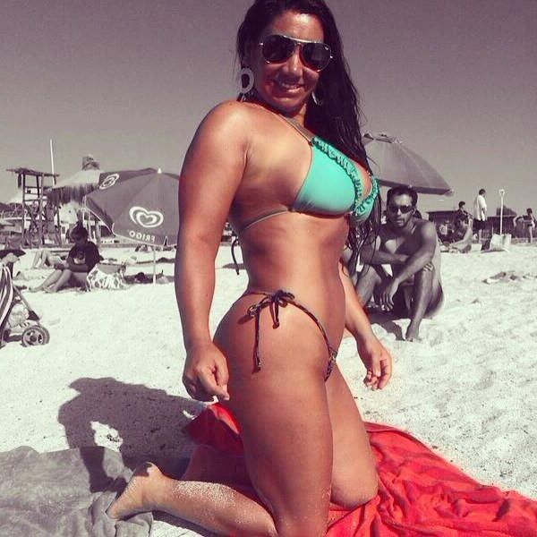 Roxana Mora chileno MILF