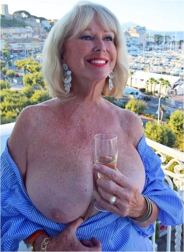 Das Beste ist jetzt unsere Juwelen unserer schönen Dame Diane!