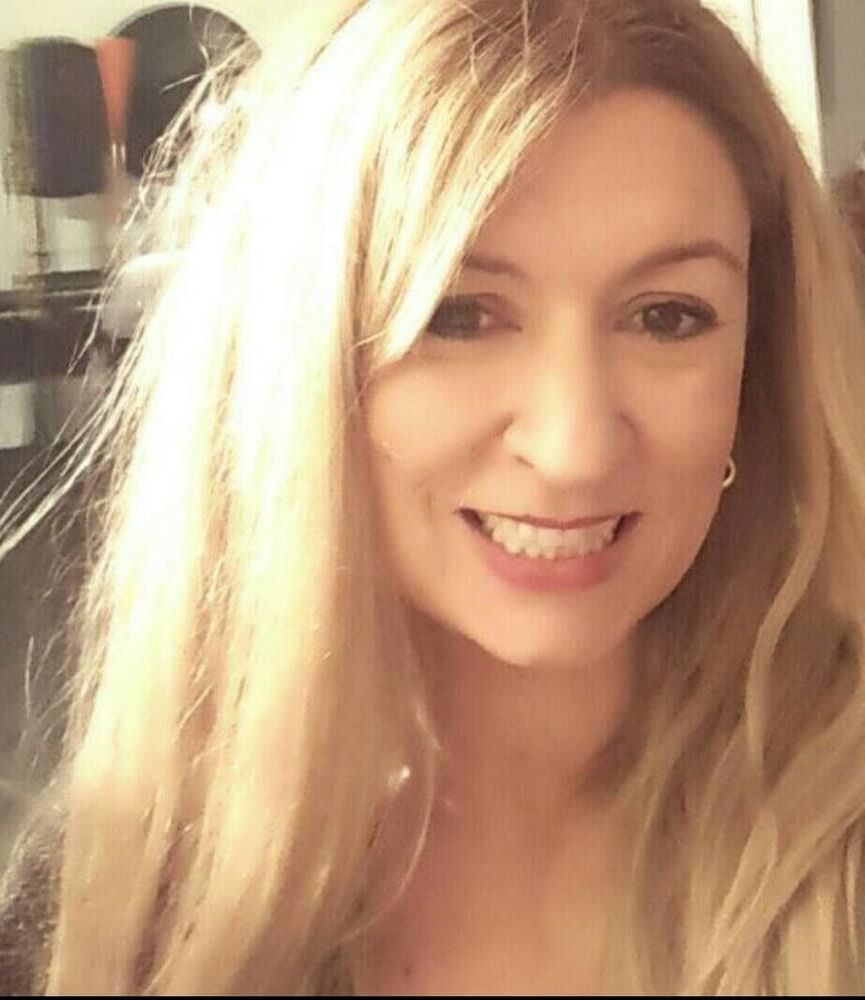 Caroline geile französische Milf Schlampe große Titten