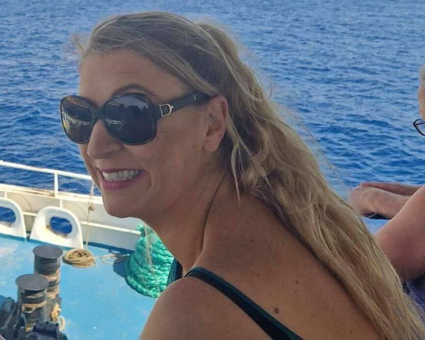 Caroline geile französische Milf Schlampe große Titten
