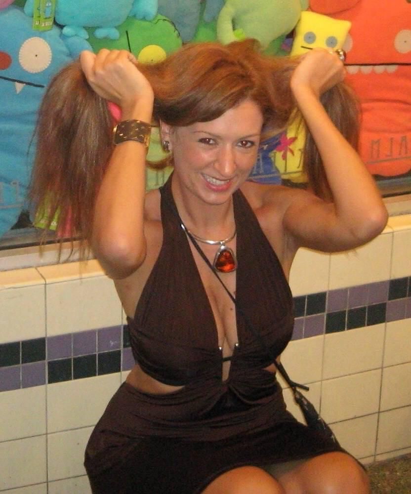 Caroline geile französische Milf Schlampe große Titten