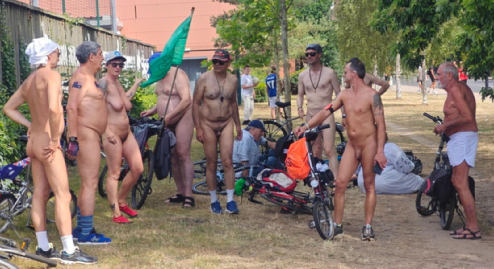 Ipswich nackte Radtour