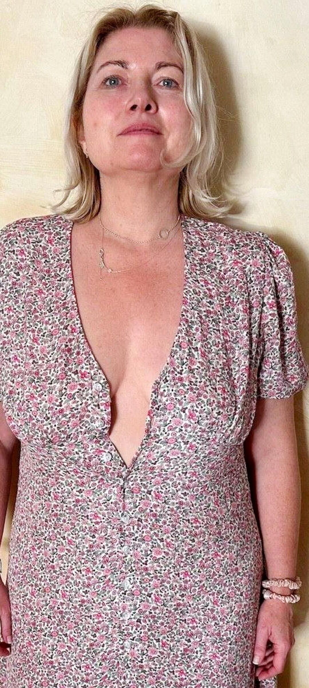 Esposa madura submissa (Emily)